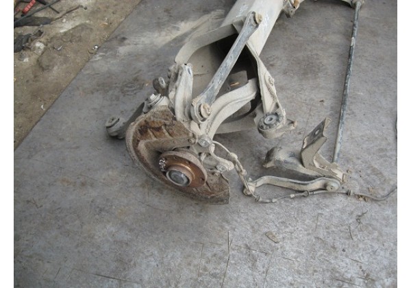 балка задня,гола,Peugeot 407,1.6hdi